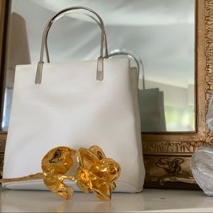 Retro White Handbag